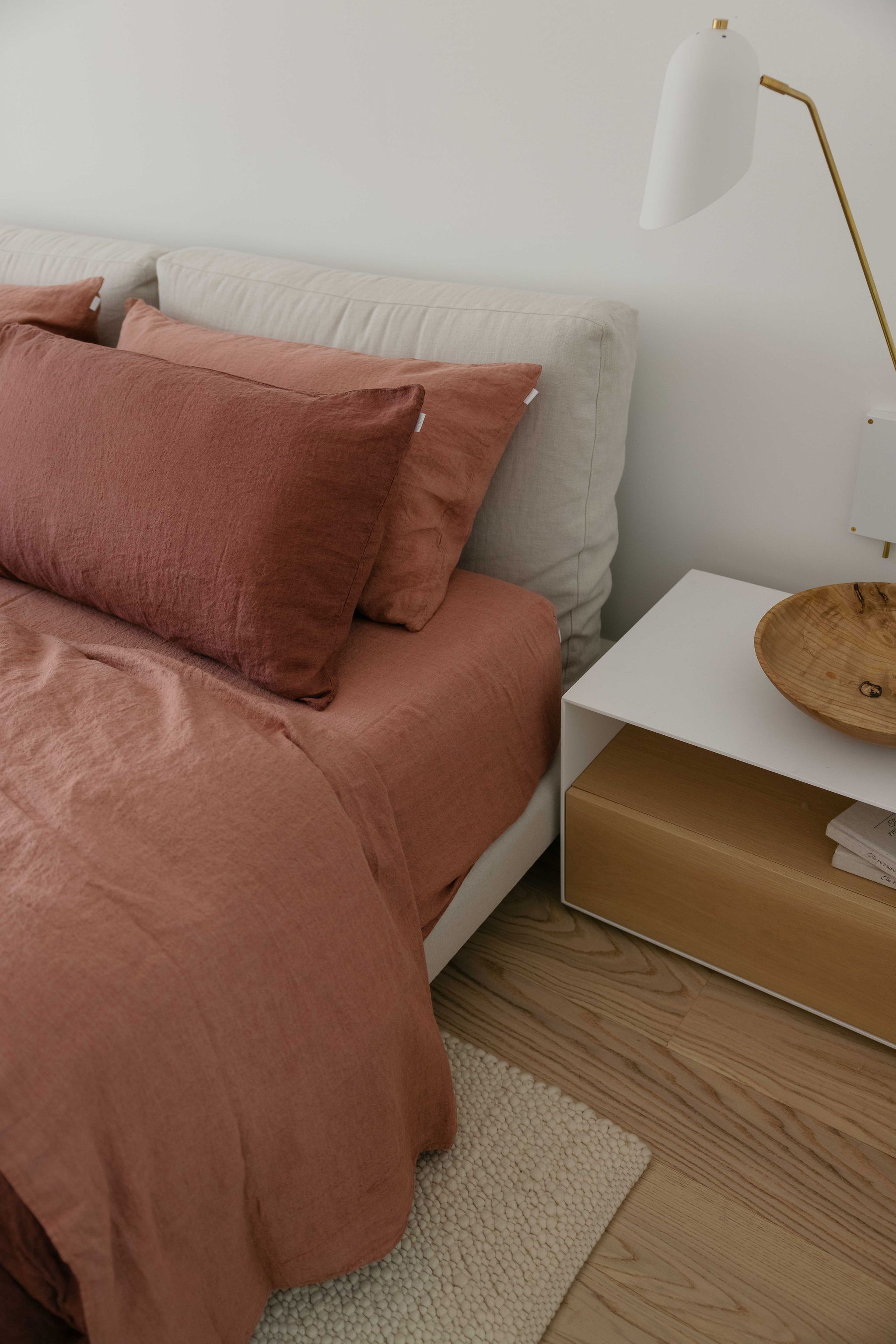 High Thread Counts for Luxury Bedding Is it a Sham? Sömn Home