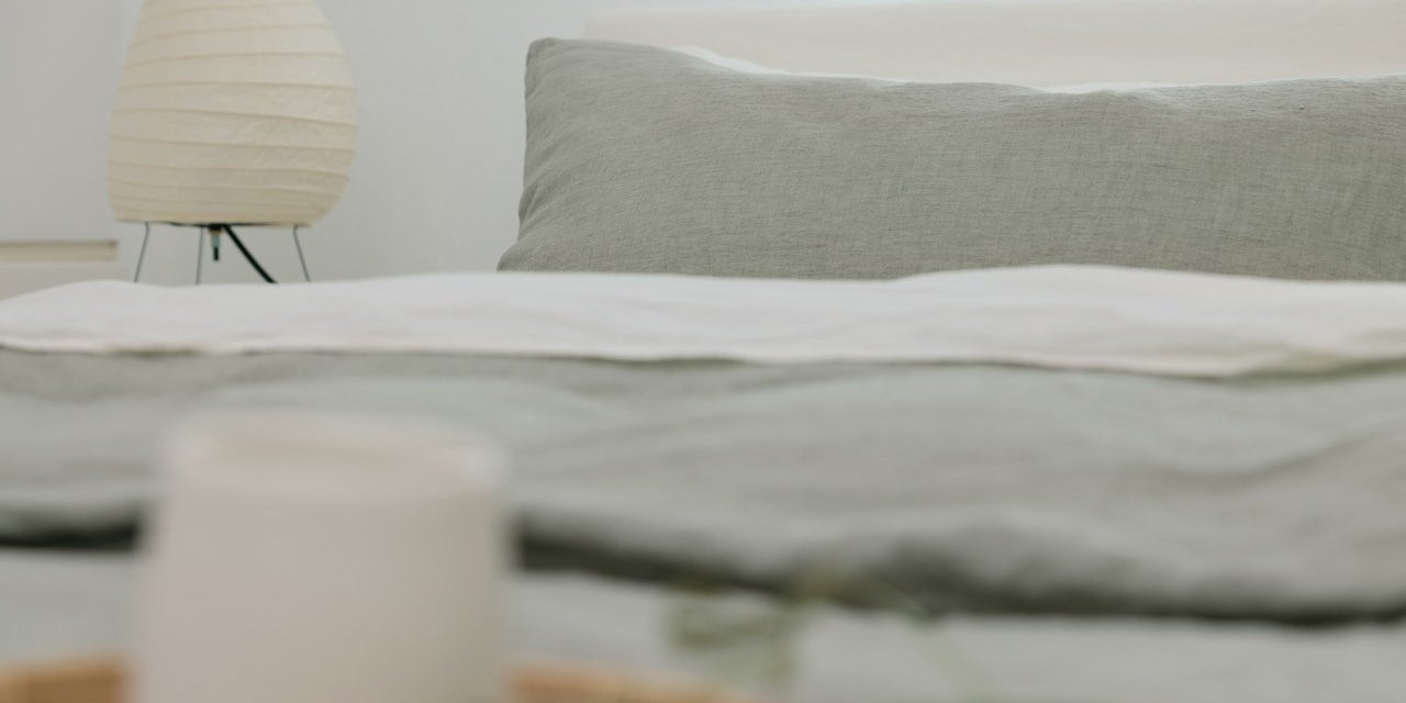 100% Natural Linen Bedding: The Coolest Bed Sheets for Hot Sleepers