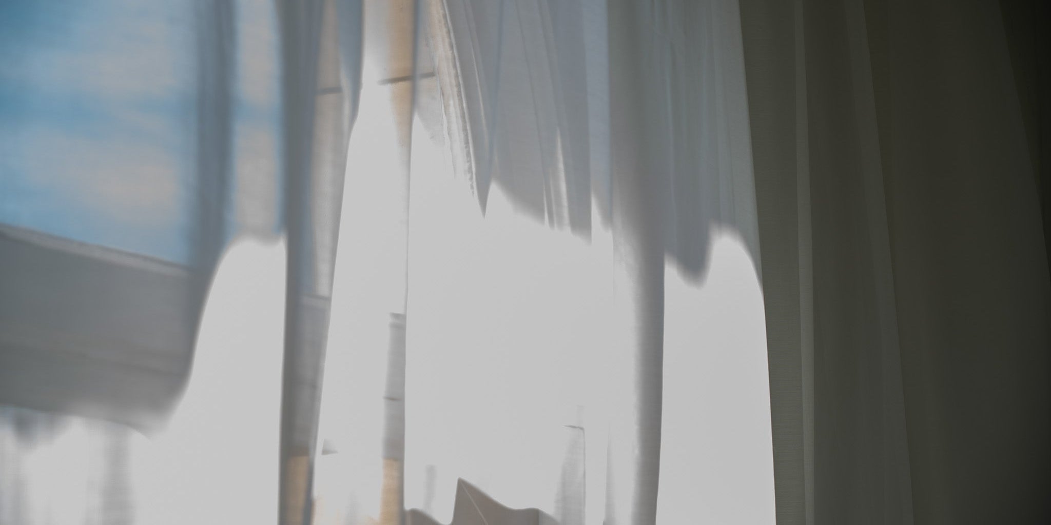 Why Summer Changes Our Sleep (And How to Rest Better)