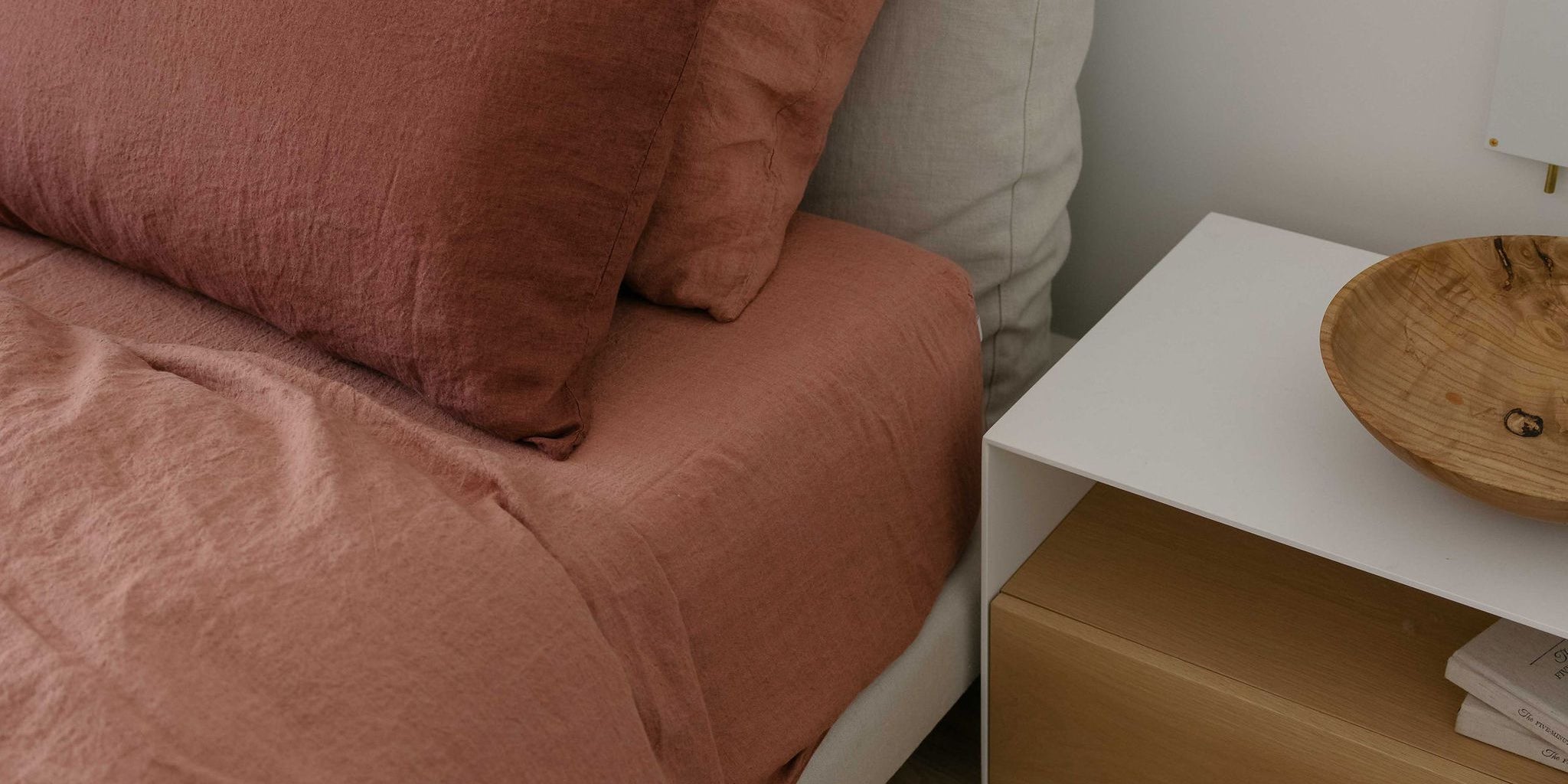 New fall luxury linen bedding set colors by Somn Canada