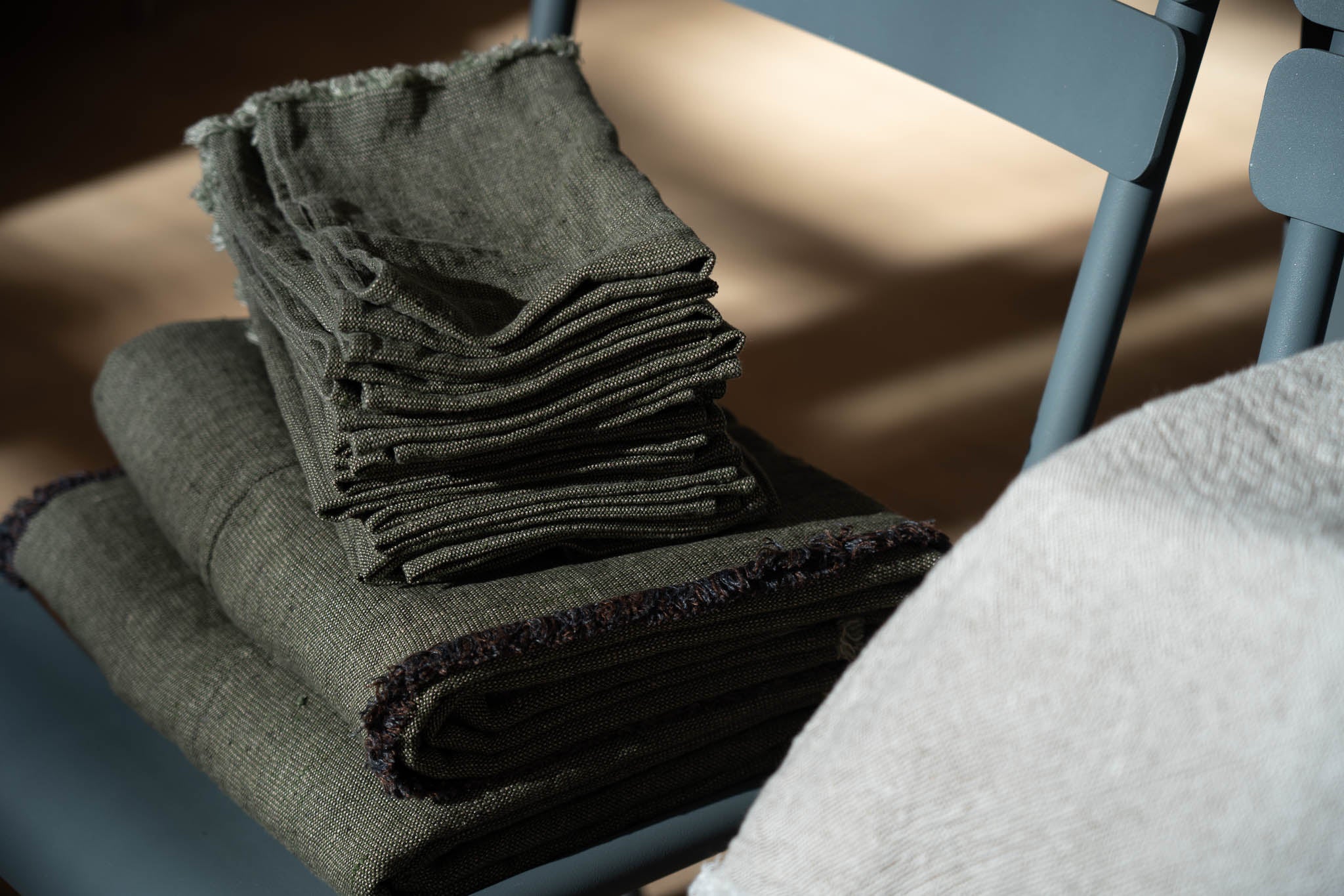 Sömn Launches Spring Additions to Table, Living, and Loungewear Collections 