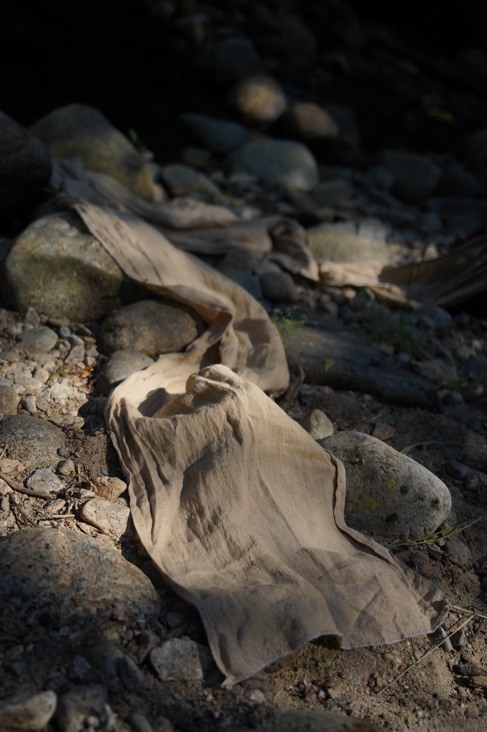 Sömn Closes the Loop with Luxurious Linen Bedding and Imabari Bath Towels