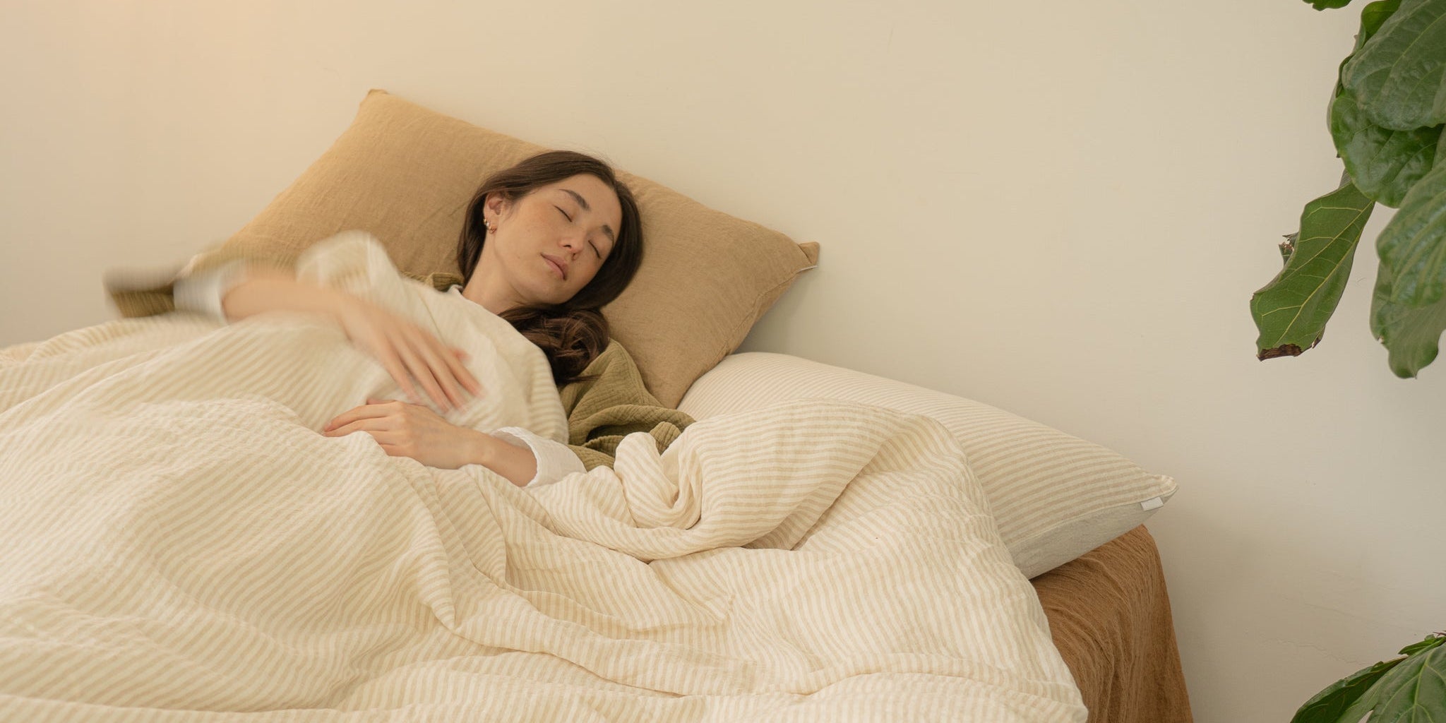 Spring Beginnings: Sömn Home Releases Tabletop Collection and new Beige-Stripe Bedding