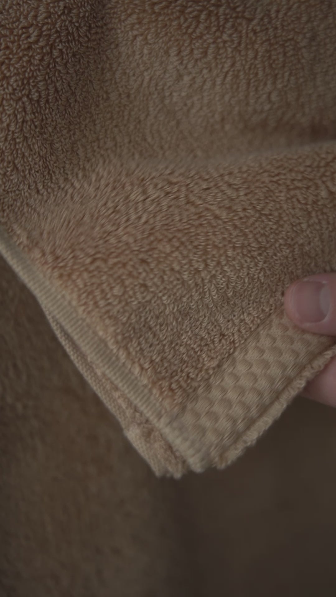 lightweight absorbent bath towel Asobi collection