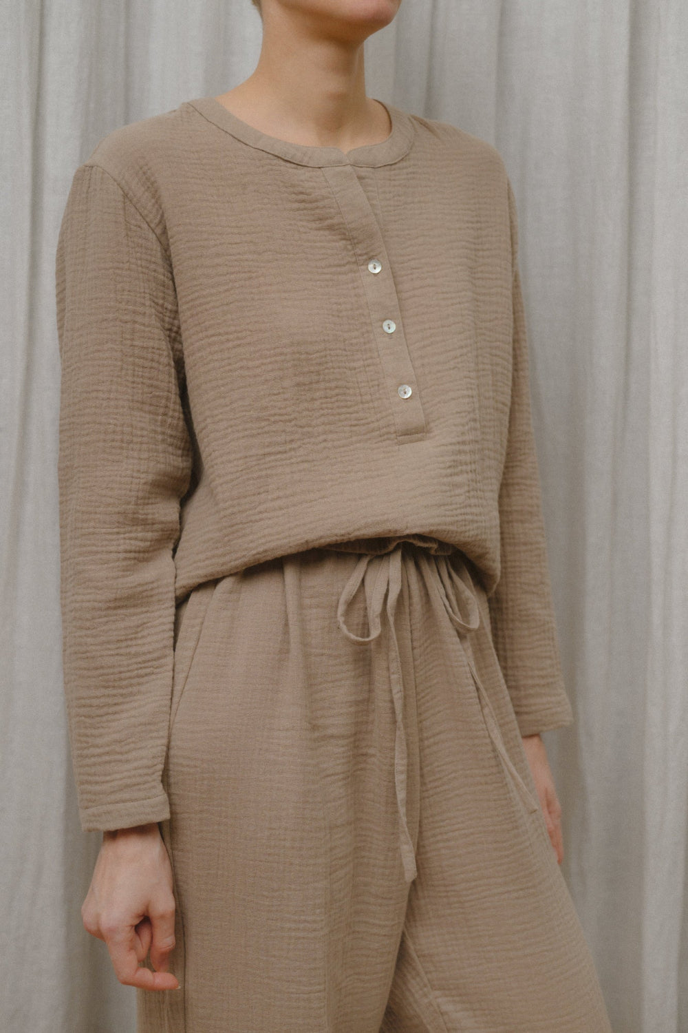 Sömn Premium Organic Cotton Gauze Sleepwear | Loungewear Shirt Sömn Home #color_chai