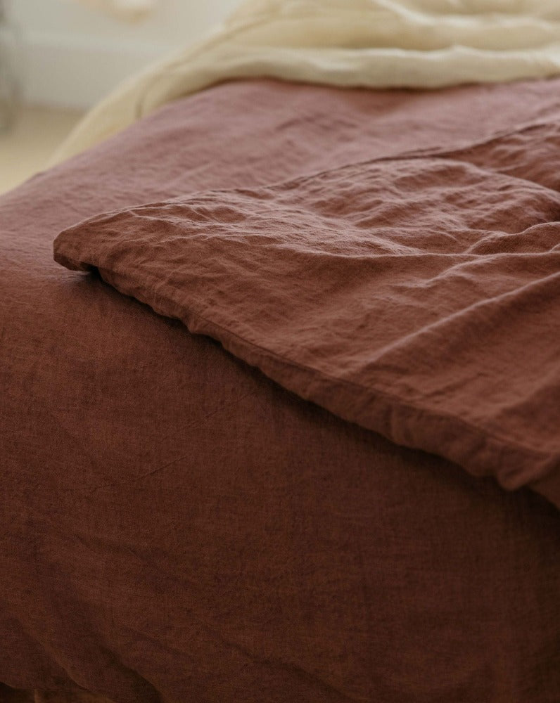 Kidney Bean Luxury Linen Bedding Set by Somn Home Canada 
