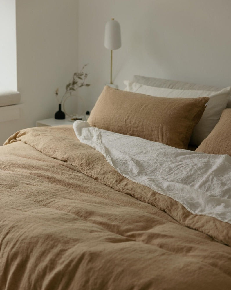 Cinnamon linen bedding by Canadian bedding company Somn 