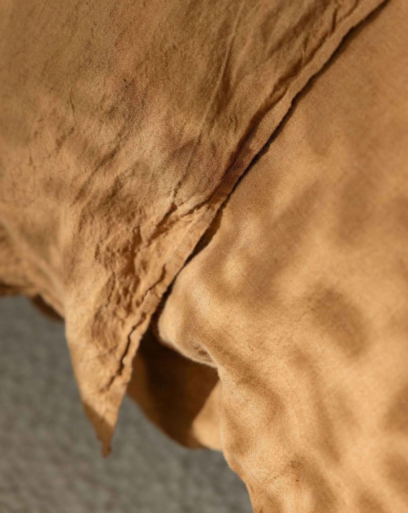 Cinnamon linen bedding set by Canadian bedding company Somn 